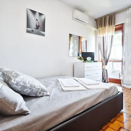 Apt Venice Гостевой дом *